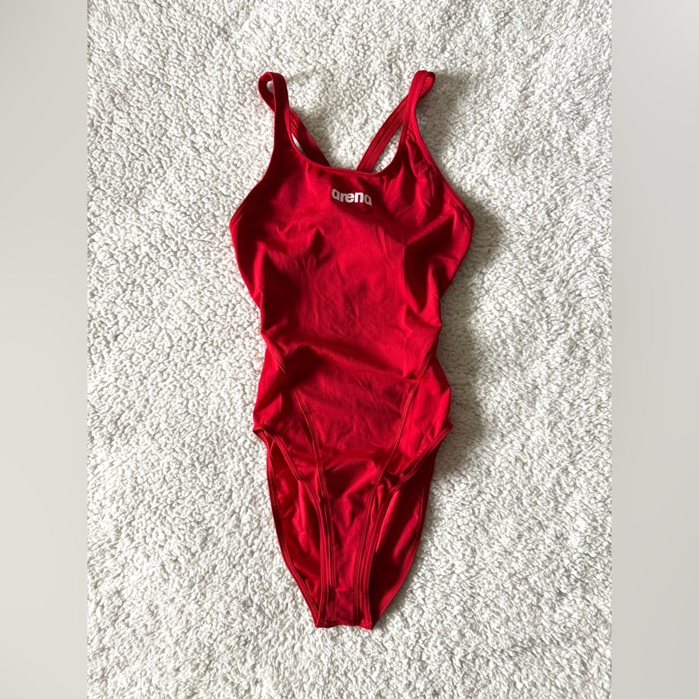 Arena Women's Red Team Swimsuit Swim Tech Solid Size 34 NEW